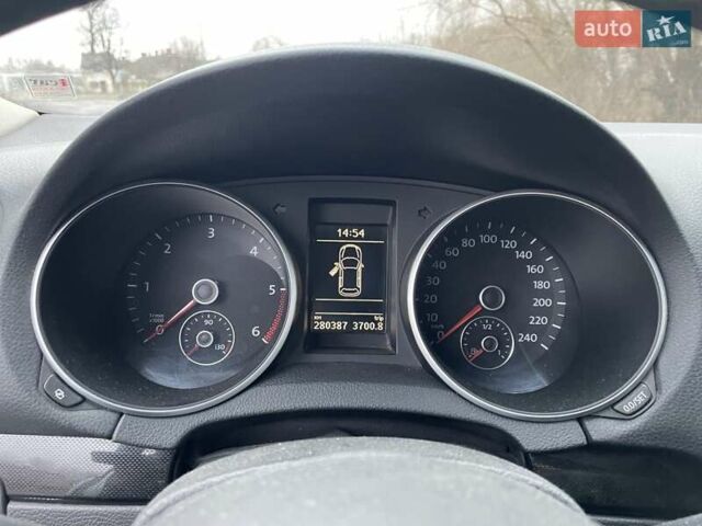 Серый Фольксваген Гольф, объемом двигателя 1.6 л и пробегом 280 тыс. км за 7200 $, фото 1 на Automoto.ua