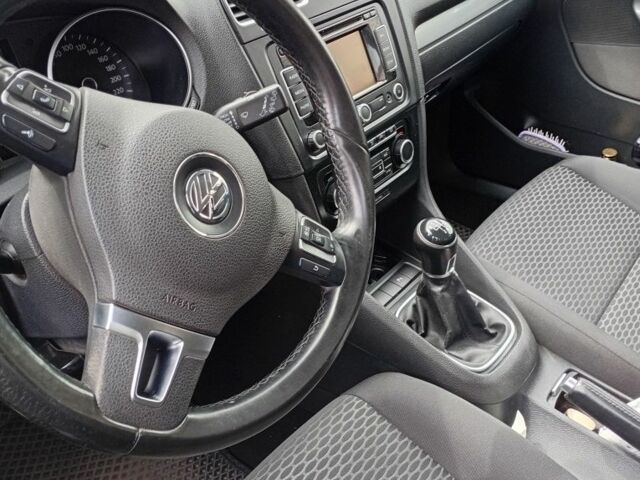 Сірий Фольксваген Гольф, об'ємом двигуна 0 л та пробігом 223 тис. км за 8200 $, фото 1 на Automoto.ua