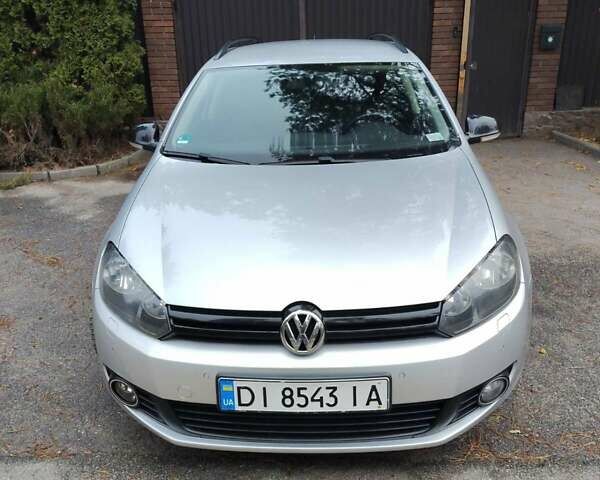 Серый Фольксваген Гольф, объемом двигателя 1.6 л и пробегом 225 тыс. км за 7900 $, фото 1 на Automoto.ua