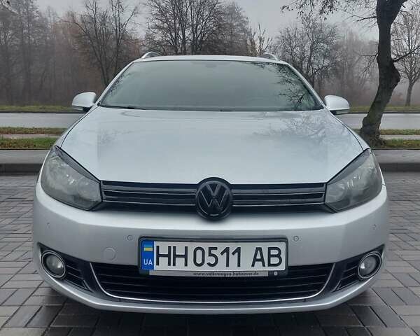 Серый Фольксваген Гольф, объемом двигателя 1.6 л и пробегом 267 тыс. км за 9400 $, фото 1 на Automoto.ua