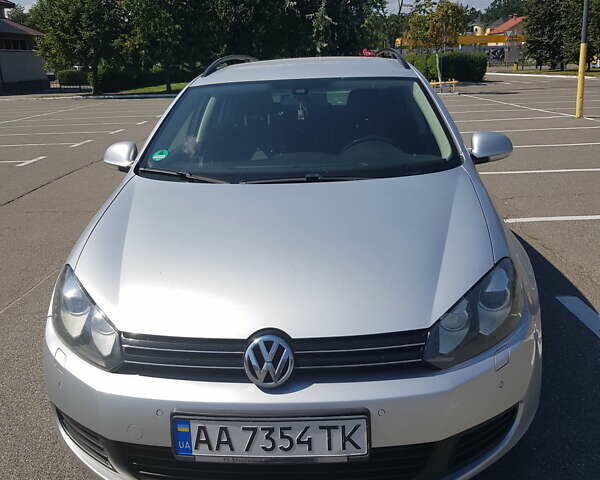 Серый Фольксваген Гольф, объемом двигателя 1.6 л и пробегом 189 тыс. км за 9500 $, фото 1 на Automoto.ua