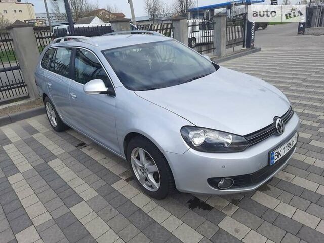 Серый Фольксваген Гольф, объемом двигателя 1.6 л и пробегом 250 тыс. км за 8500 $, фото 1 на Automoto.ua