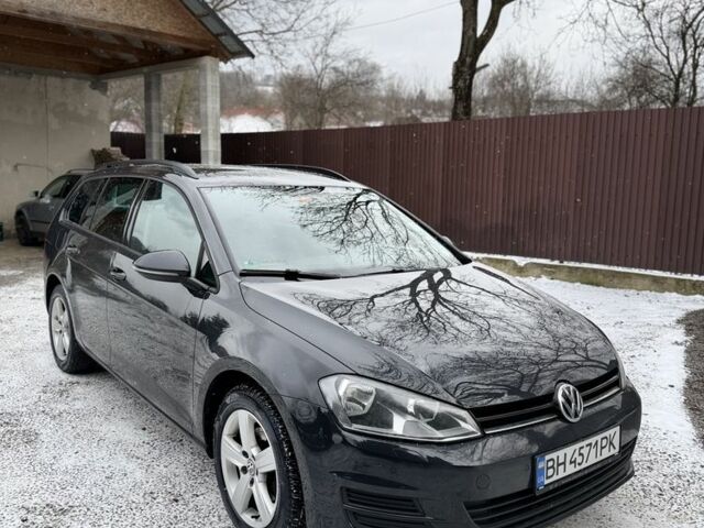 Серый Фольксваген Гольф, объемом двигателя 1.6 л и пробегом 300 тыс. км за 9600 $, фото 1 на Automoto.ua