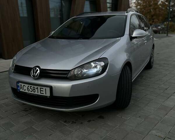 Сірий Фольксваген Гольф, об'ємом двигуна 1.6 л та пробігом 305 тис. км за 8200 $, фото 1 на Automoto.ua