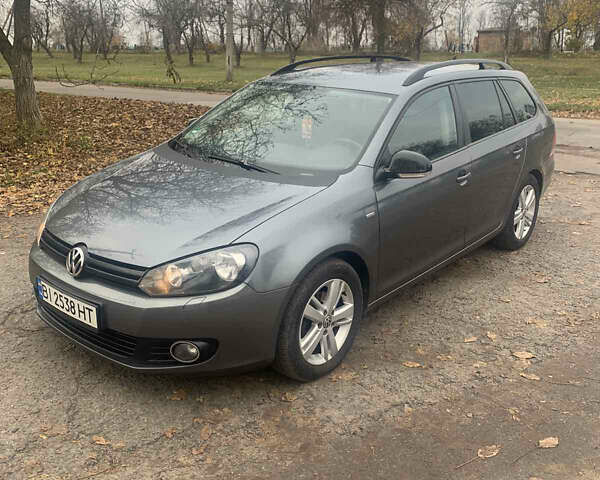 Серый Фольксваген Гольф, объемом двигателя 1.6 л и пробегом 235 тыс. км за 8500 $, фото 1 на Automoto.ua