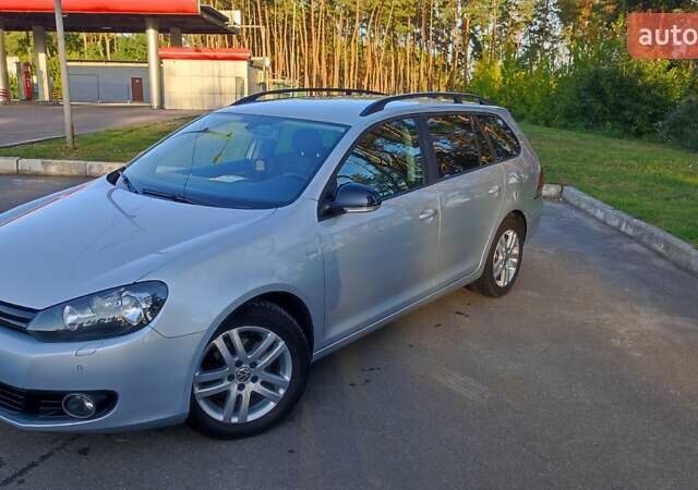 Серый Фольксваген Гольф, объемом двигателя 1.6 л и пробегом 277 тыс. км за 10000 $, фото 1 на Automoto.ua