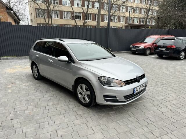 Серый Фольксваген Гольф, объемом двигателя 1.6 л и пробегом 250 тыс. км за 8700 $, фото 1 на Automoto.ua