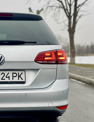 Сірий Фольксваген Гольф, об'ємом двигуна 2 л та пробігом 275 тис. км за 11800 $, фото 1 на Automoto.ua