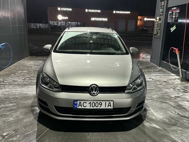 Серый Фольксваген Гольф, объемом двигателя 1.6 л и пробегом 260 тыс. км за 10000 $, фото 1 на Automoto.ua