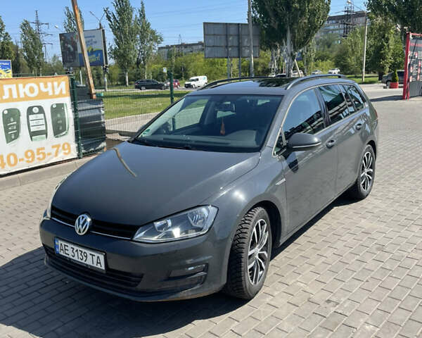 Серый Фольксваген Гольф, объемом двигателя 1.6 л и пробегом 150 тыс. км за 13999 $, фото 1 на Automoto.ua