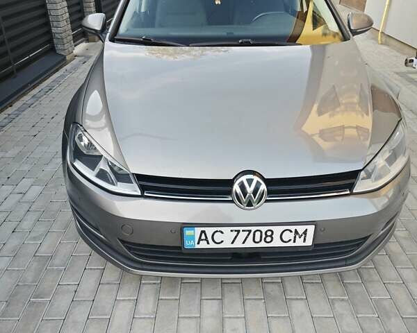 Серый Фольксваген Гольф, объемом двигателя 1.6 л и пробегом 298 тыс. км за 10500 $, фото 1 на Automoto.ua
