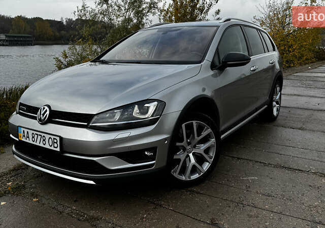 Сірий Фольксваген Гольф, об'ємом двигуна 1.97 л та пробігом 263 тис. км за 14299 $, фото 1 на Automoto.ua
