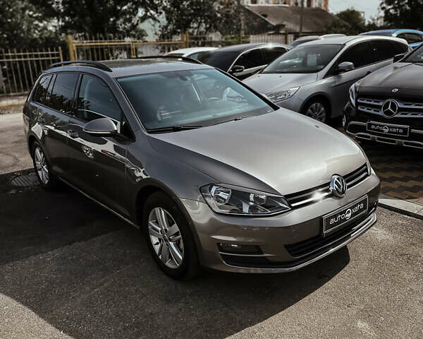 Сірий Фольксваген Гольф, об'ємом двигуна 1.6 л та пробігом 140 тис. км за 11000 $, фото 1 на Automoto.ua