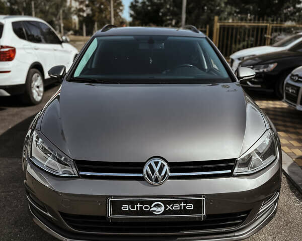 Сірий Фольксваген Гольф, об'ємом двигуна 1.6 л та пробігом 140 тис. км за 12000 $, фото 1 на Automoto.ua