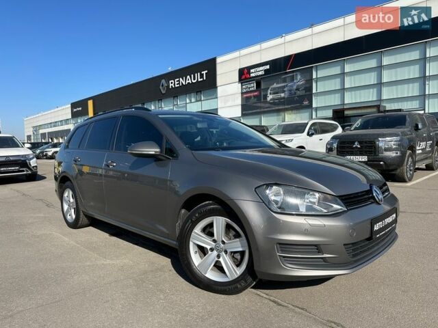 Серый Фольксваген Гольф, объемом двигателя 1.6 л и пробегом 236 тыс. км за 12900 $, фото 1 на Automoto.ua