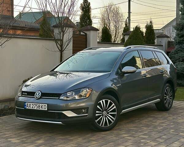 Серый Фольксваген Гольф, объемом двигателя 1.8 л и пробегом 137 тыс. км за 13999 $, фото 1 на Automoto.ua