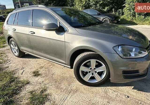Серый Фольксваген Гольф, объемом двигателя 1.6 л и пробегом 230 тыс. км за 12900 $, фото 1 на Automoto.ua