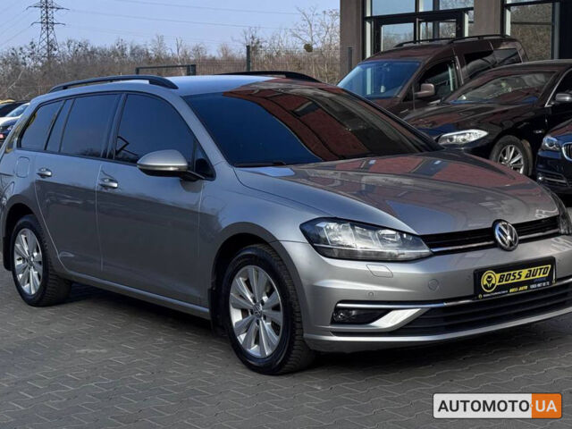 Сірий Фольксваген Гольф, об'ємом двигуна 1.6 л та пробігом 231 тис. км за 12800 $, фото 1 на Automoto.ua