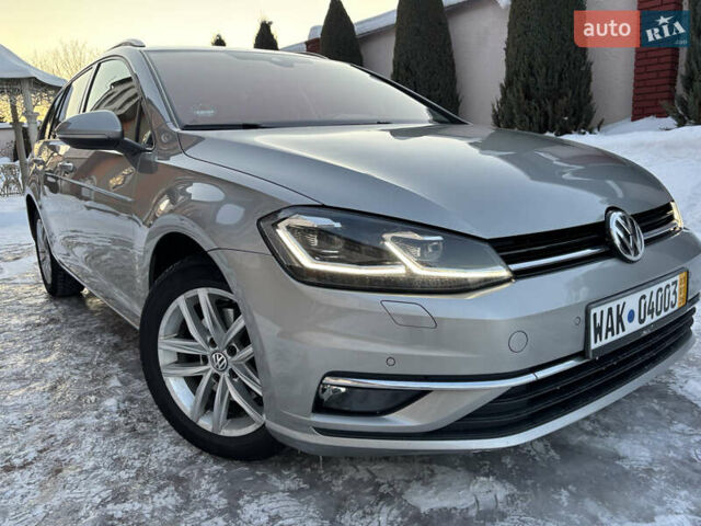 Серый Фольксваген Гольф, объемом двигателя 2 л и пробегом 221 тыс. км за 13500 $, фото 1 на Automoto.ua