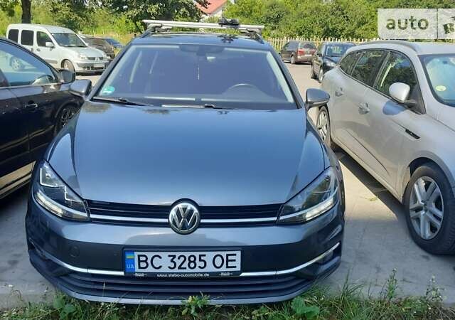 Серый Фольксваген Гольф, объемом двигателя 1.6 л и пробегом 244 тыс. км за 13700 $, фото 1 на Automoto.ua