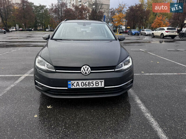 Сірий Фольксваген Гольф, об'ємом двигуна 1.97 л та пробігом 267 тис. км за 14000 $, фото 1 на Automoto.ua