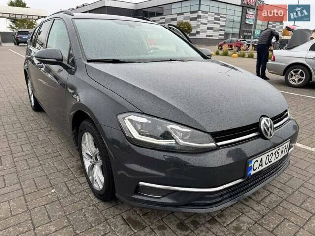 Серый Фольксваген Гольф, объемом двигателя 2 л и пробегом 246 тыс. км за 13500 $, фото 1 на Automoto.ua