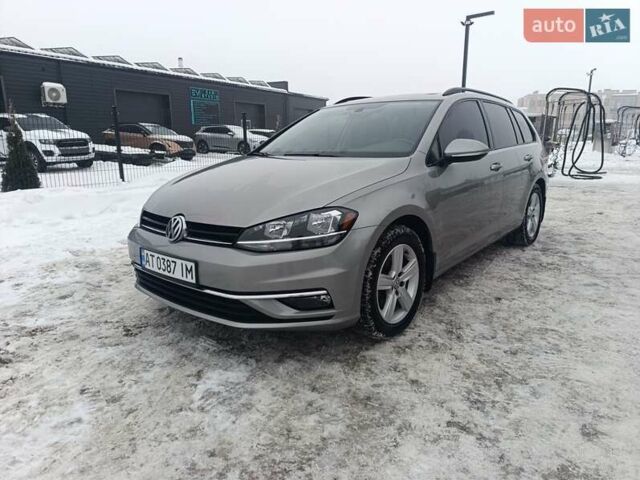 Серый Фольксваген Гольф, объемом двигателя 1.8 л и пробегом 110 тыс. км за 11350 $, фото 1 на Automoto.ua