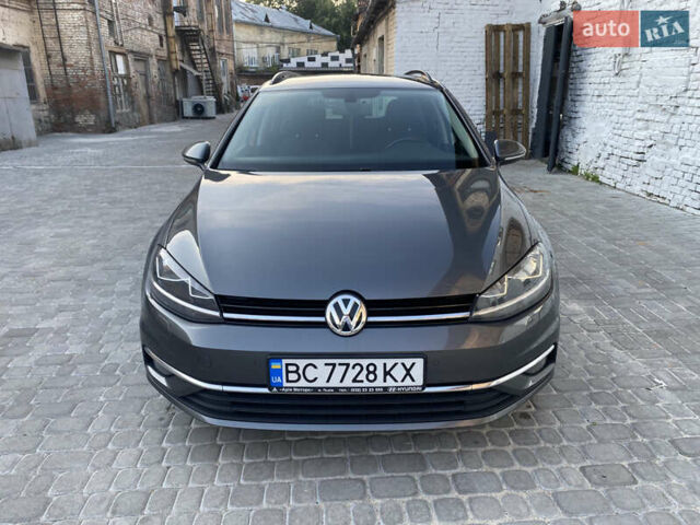 Сірий Фольксваген Гольф, об'ємом двигуна 1.6 л та пробігом 364 тис. км за 11000 $, фото 1 на Automoto.ua