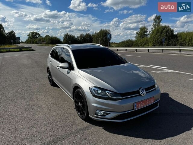 Серый Фольксваген Гольф, объемом двигателя 1.6 л и пробегом 272 тыс. км за 12000 $, фото 1 на Automoto.ua