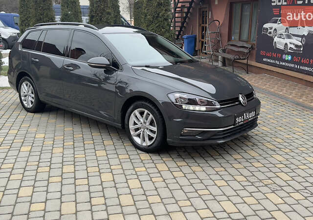 Серый Фольксваген Гольф, объемом двигателя 1.6 л и пробегом 265 тыс. км за 13600 $, фото 1 на Automoto.ua