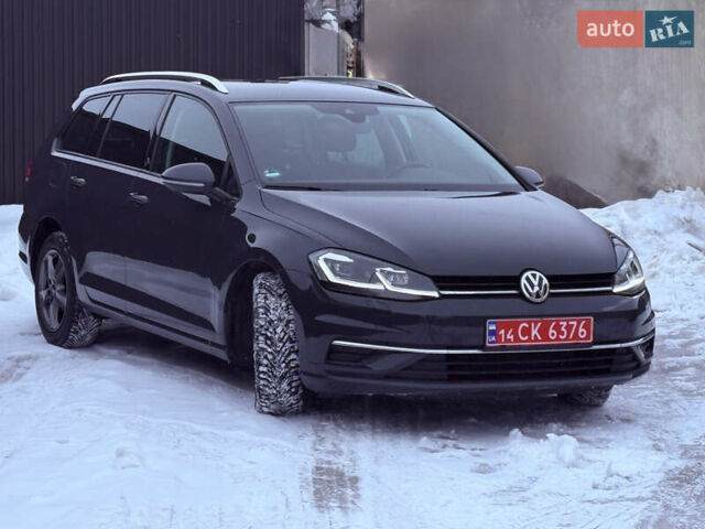 Сірий Фольксваген Гольф, об'ємом двигуна 1.6 л та пробігом 233 тис. км за 13850 $, фото 1 на Automoto.ua