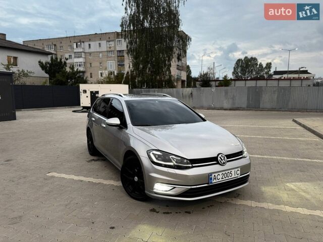 Сірий Фольксваген Гольф, об'ємом двигуна 1.6 л та пробігом 277 тис. км за 12000 $, фото 1 на Automoto.ua