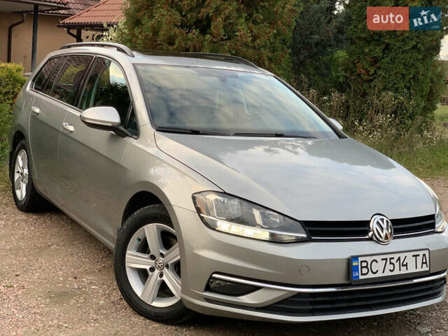 Фольксваген Гольф 2017 в Дрогобыче на Automoto.ua Серый Фольксваген Гольф, объемом двигателя 1.8 л и пробегом 108 тыс. км за 12500 $, фото 1 на Automoto.ua