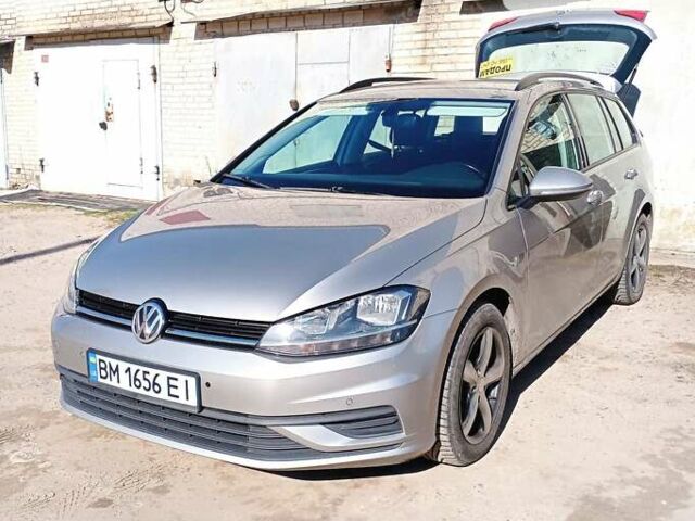 Серый Фольксваген Гольф, объемом двигателя 1.6 л и пробегом 271 тыс. км за 12400 $, фото 1 на Automoto.ua