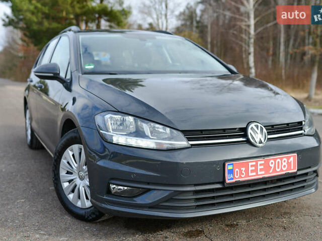 Серый Фольксваген Гольф, объемом двигателя 1.6 л и пробегом 231 тыс. км за 12700 $, фото 1 на Automoto.ua