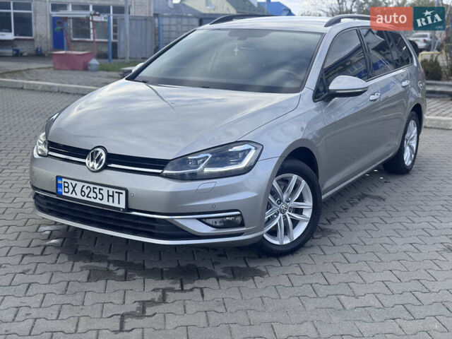 Серый Фольксваген Гольф, объемом двигателя 1.6 л и пробегом 228 тыс. км за 11500 $, фото 1 на Automoto.ua