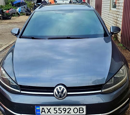Сірий Фольксваген Гольф, об'ємом двигуна 1.8 л та пробігом 110 тис. км за 15000 $, фото 1 на Automoto.ua