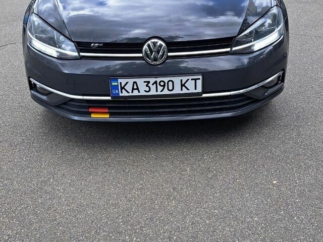 Сірий Фольксваген Гольф, об'ємом двигуна 1.6 л та пробігом 205 тис. км за 13500 $, фото 1 на Automoto.ua