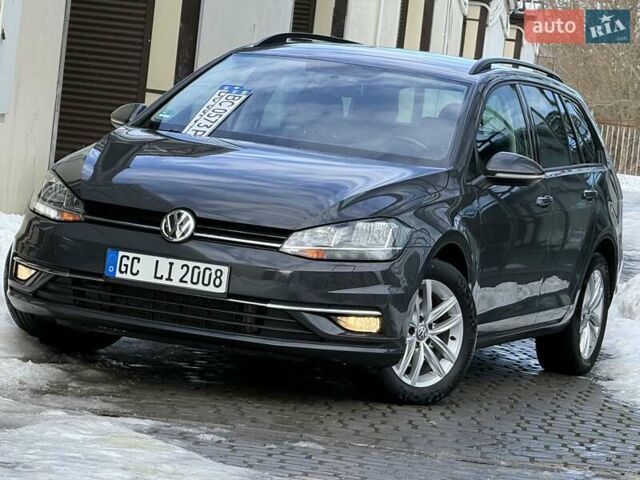 Серый Фольксваген Гольф, объемом двигателя 1.6 л и пробегом 267 тыс. км за 12850 $, фото 1 на Automoto.ua