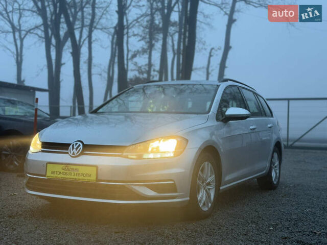 Серый Фольксваген Гольф, объемом двигателя 2 л и пробегом 223 тыс. км за 15900 $, фото 1 на Automoto.ua