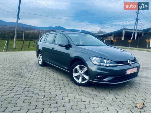 Сірий Фольксваген Гольф, об'ємом двигуна 1.6 л та пробігом 225 тис. км за 13999 $, фото 1 на Automoto.ua