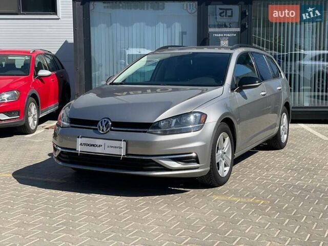 Серый Фольксваген Гольф, объемом двигателя 1.8 л и пробегом 143 тыс. км за 12899 $, фото 1 на Automoto.ua