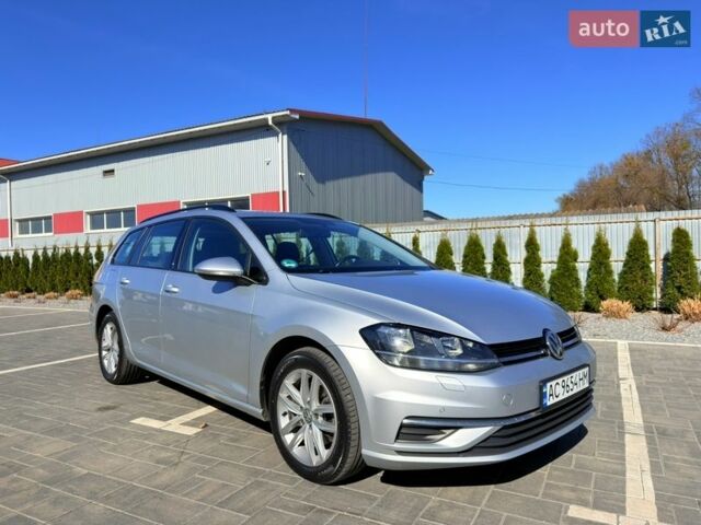 Сірий Фольксваген Гольф, об'ємом двигуна 1.97 л та пробігом 227 тис. км за 16500 $, фото 1 на Automoto.ua