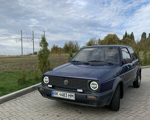 Синій Фольксваген Гольф, об'ємом двигуна 1.3 л та пробігом 400 тис. км за 1000 $, фото 1 на Automoto.ua