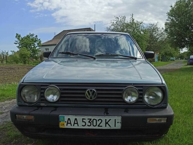 Синий Фольксваген Гольф, объемом двигателя 1.8 л и пробегом 468 тыс. км за 600 $, фото 1 на Automoto.ua