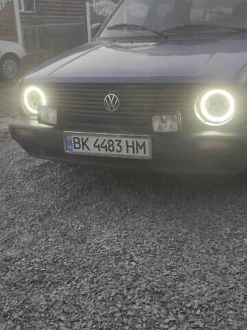 Синій Фольксваген Гольф, об'ємом двигуна 1.3 л та пробігом 400 тис. км за 1300 $, фото 1 на Automoto.ua