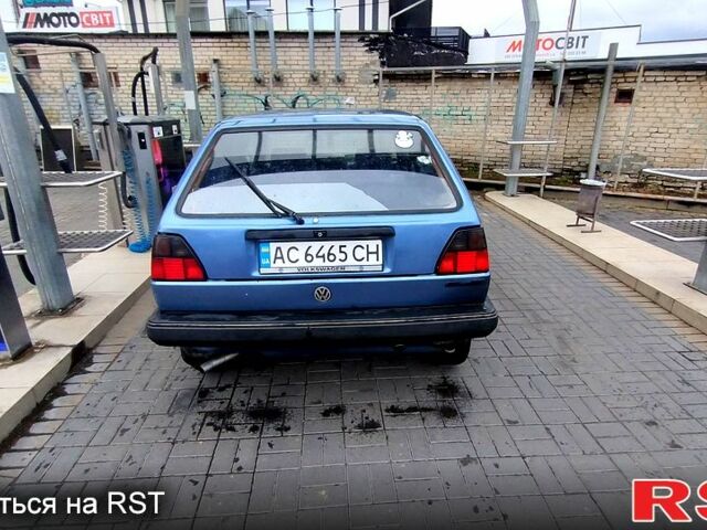 Синий Фольксваген Гольф, объемом двигателя 1.6 л и пробегом 350 тыс. км за 1000 $, фото 1 на Automoto.ua