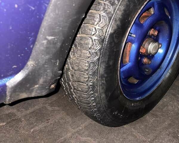 Синий Фольксваген Гольф, объемом двигателя 1.3 л и пробегом 460 тыс. км за 800 $, фото 1 на Automoto.ua