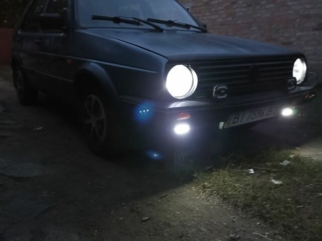 Синий Фольксваген Гольф, объемом двигателя 1.8 л и пробегом 575 тыс. км за 2150 $, фото 1 на Automoto.ua