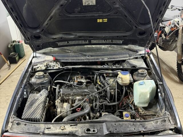 Синій Фольксваген Гольф, об'ємом двигуна 1.8 л та пробігом 3 тис. км за 640 $, фото 1 на Automoto.ua